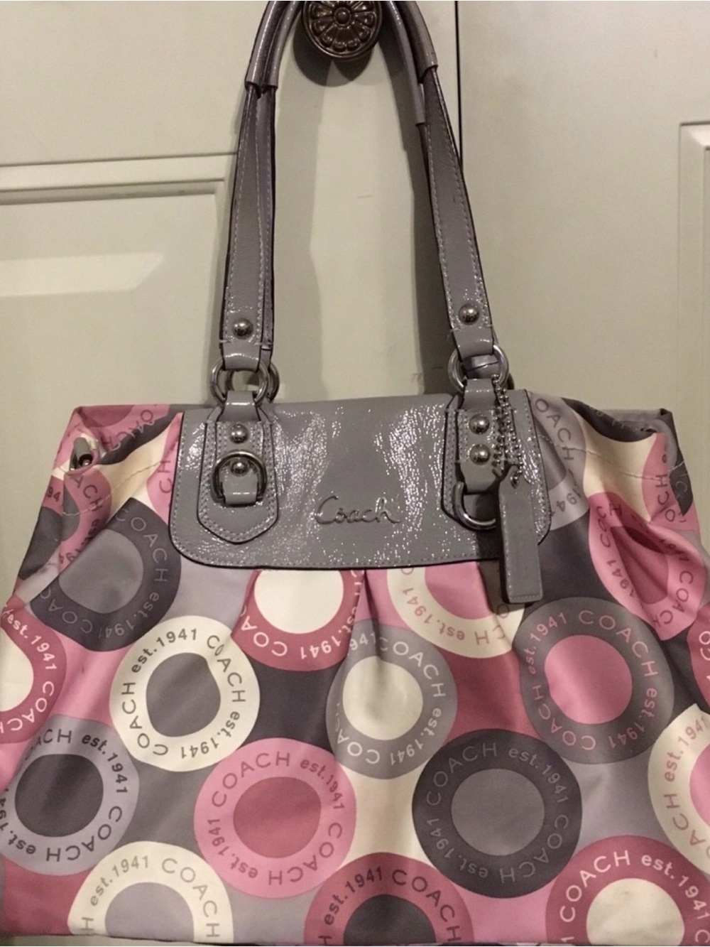 RARE VINTAGE COACH **PURSE + WALLET+** Pink, Gray & Cream Signature Circle - Picture 4 of 5